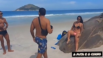 Nudisme-Stranden Bliver Til En Vild Sexscene Med To Sorte Mennesker