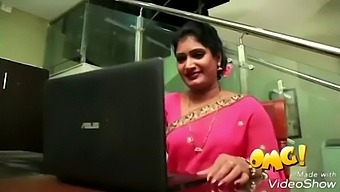 Mătușa Indiană Softcore Primește Un Masaj Senzual