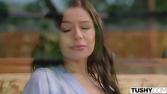 Impian Penetrasi Anal Berganda Oleh Seorang Brunette April Yang Menakjubkan Menjadi Kenyataan