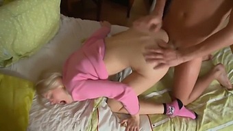 My Stepsister Visits My Room And We Engage In Intense Anal Sex, Resulting In Her Dripping With Cum